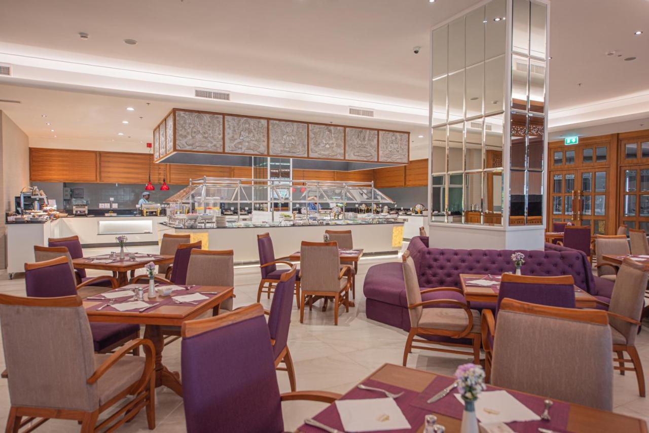 The Empress Premier Chiang Mai - Sha Extra Plus Екстер'єр фото The restaurant