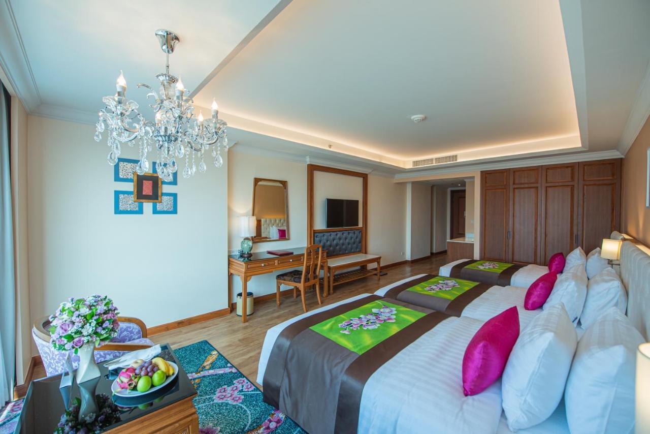 The Empress Premier Chiang Mai - Sha Extra Plus Екстер'єр фото Deluxe Suite